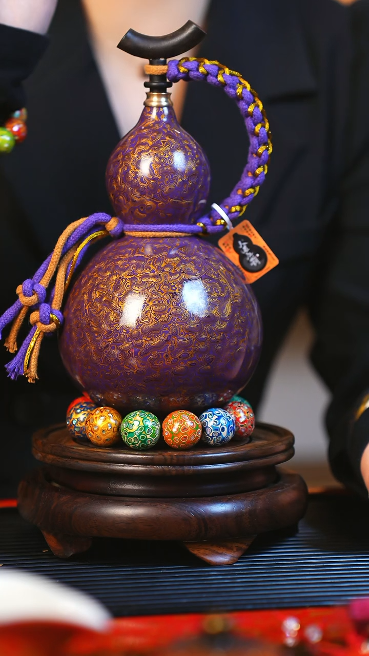 【闪购商品】JN021漆艺酒葫芦不包手串及旋转底座