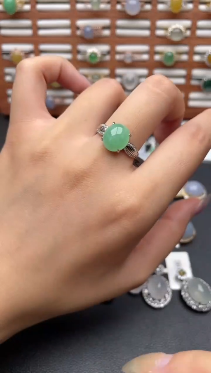 翡翠戒指银S925镶嵌一物一证一礼盒
