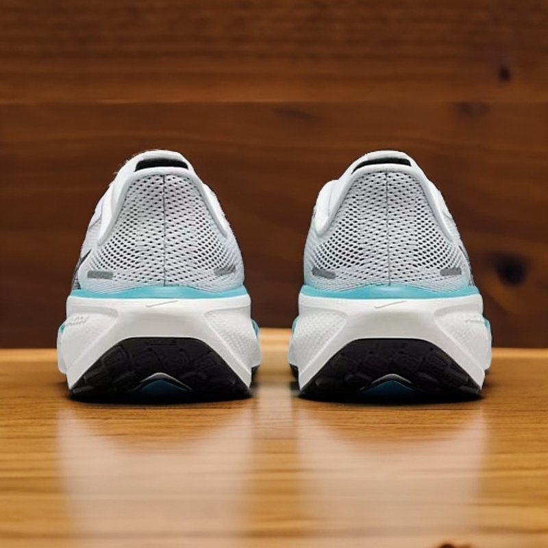 飞4I情侣包裹性网面百搭透气跑步鞋减震休闲跑道男女款