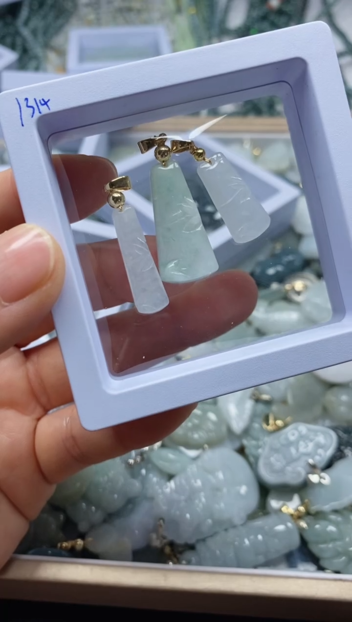 【闪购商品】翡翠吊坠(不含链)未镶嵌34862