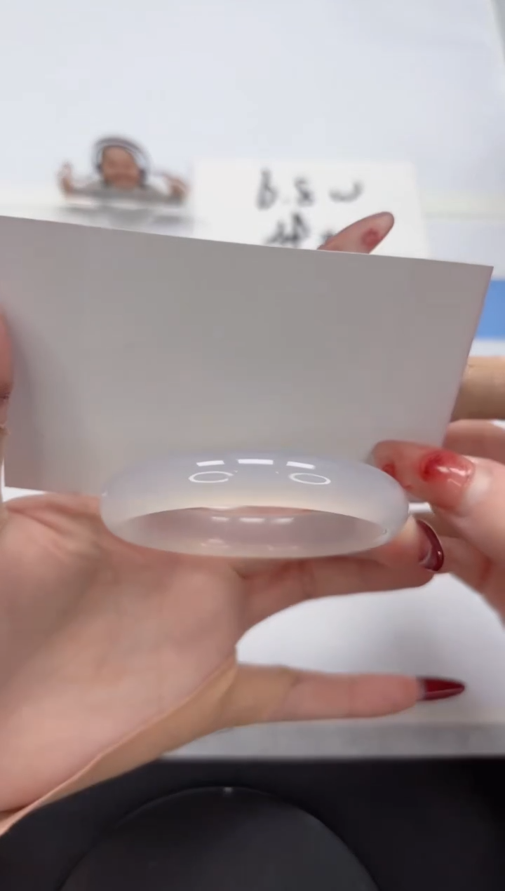 【闪购商品】石英质玉手镯未镶嵌A392-52.2