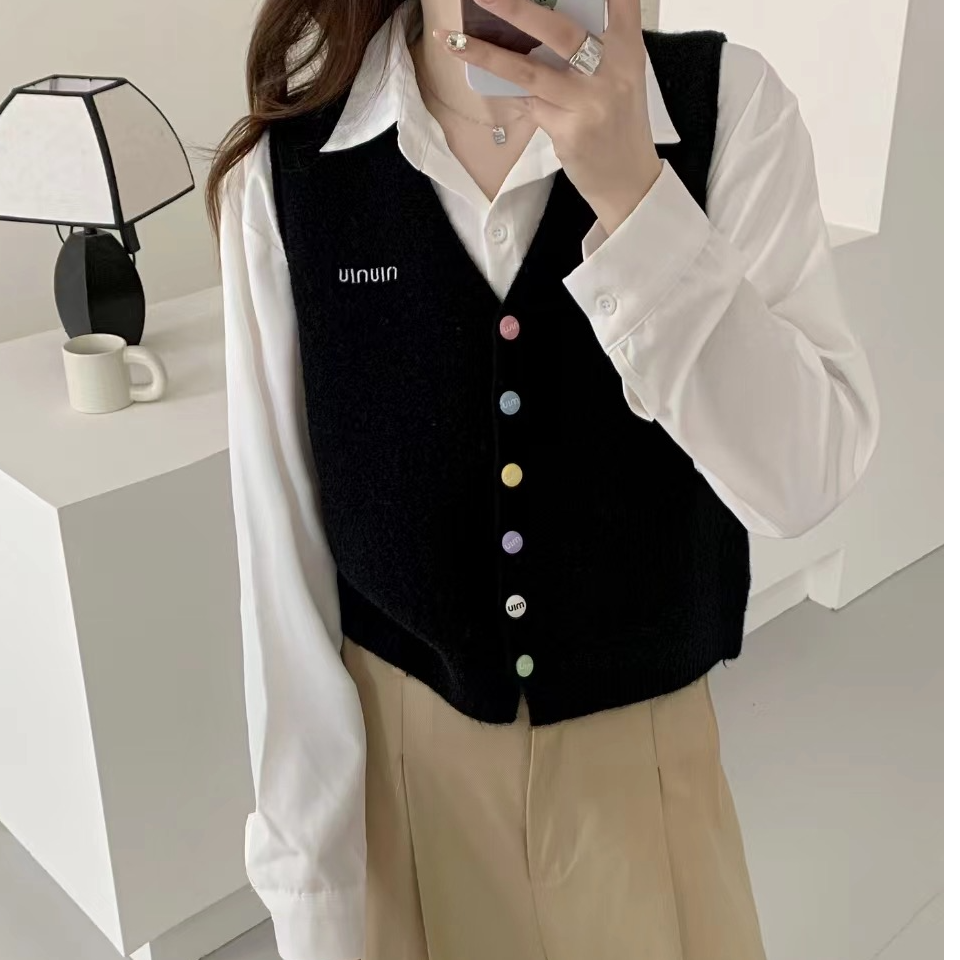V领字母刺绣彩色纽扣针织马甲叠穿衬衣女秋季小个子女装两件套