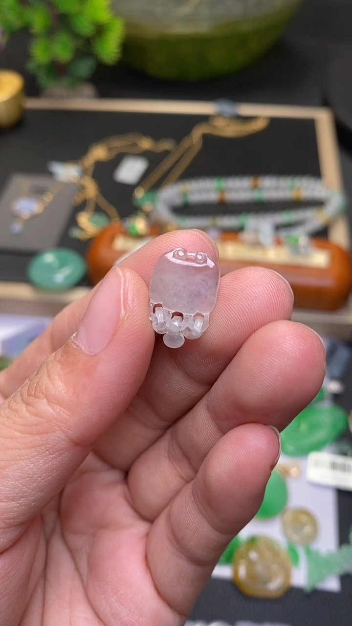 颈饰未镶嵌翡翠净货34218