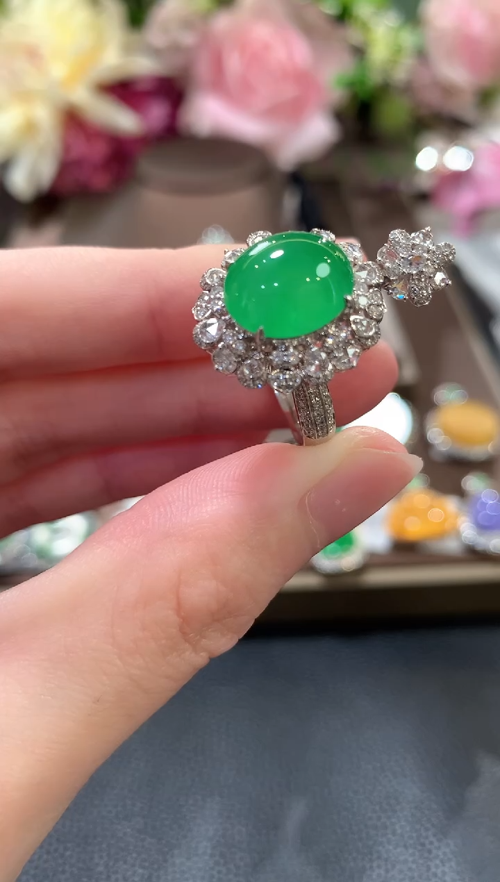 18K金镶嵌戒指翡翠烟***埃b33