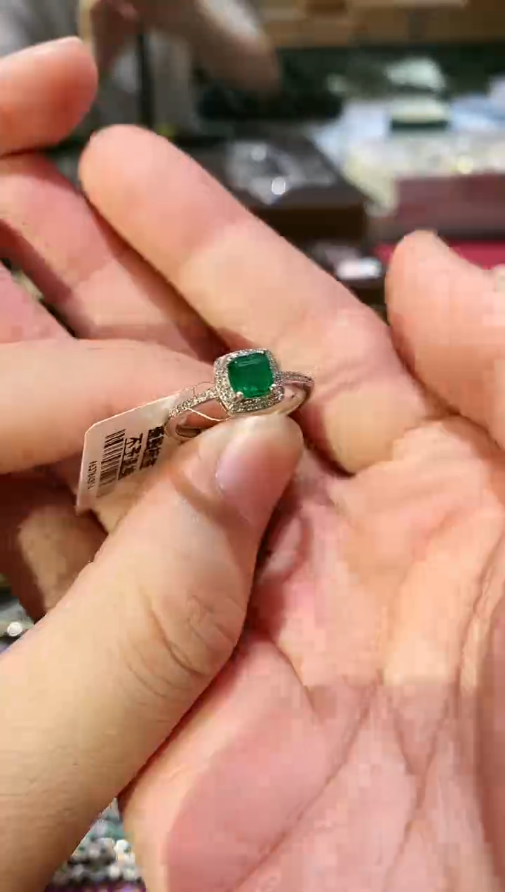 【闪购商品】祖母绿戒指银S925镶嵌戒指