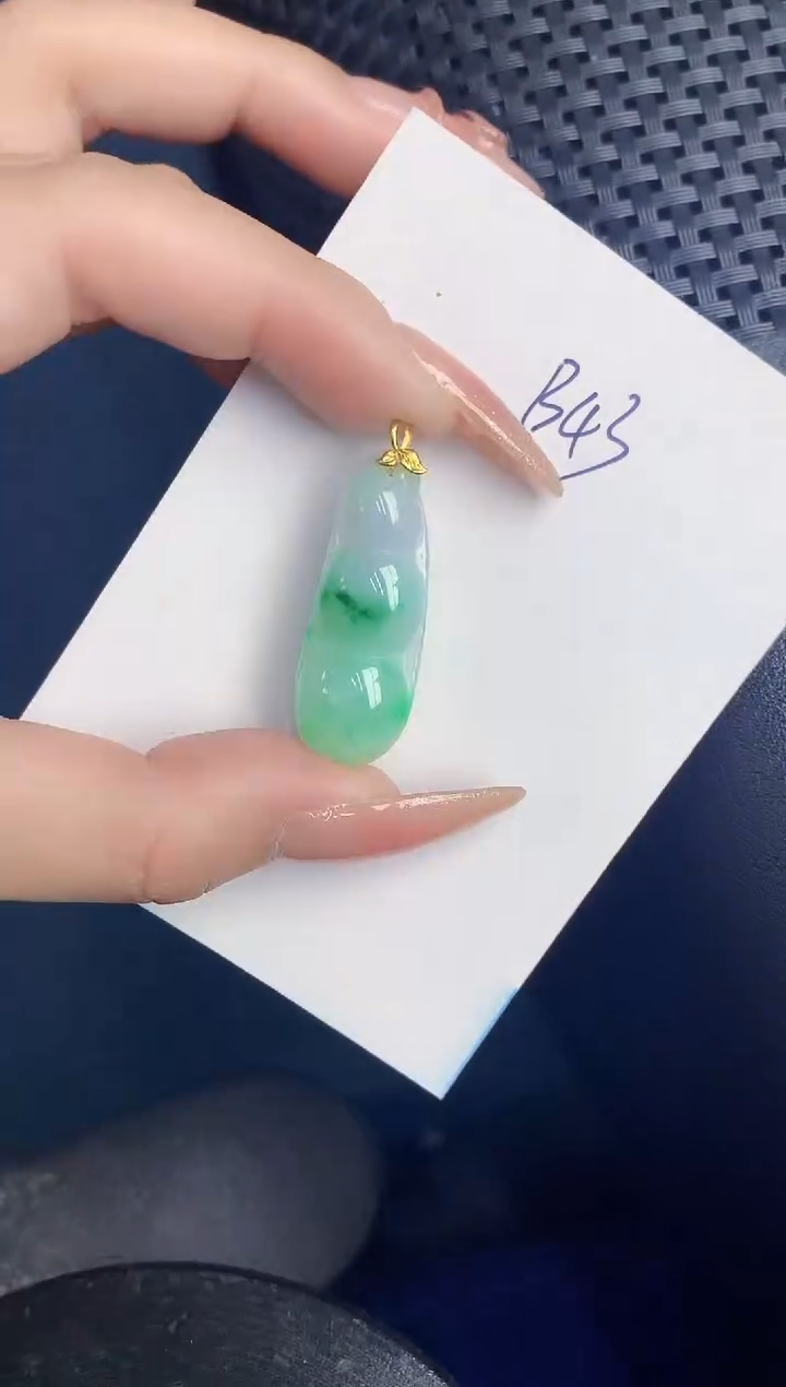 【闪购商品】翡翠颈饰18K金镶嵌000000000