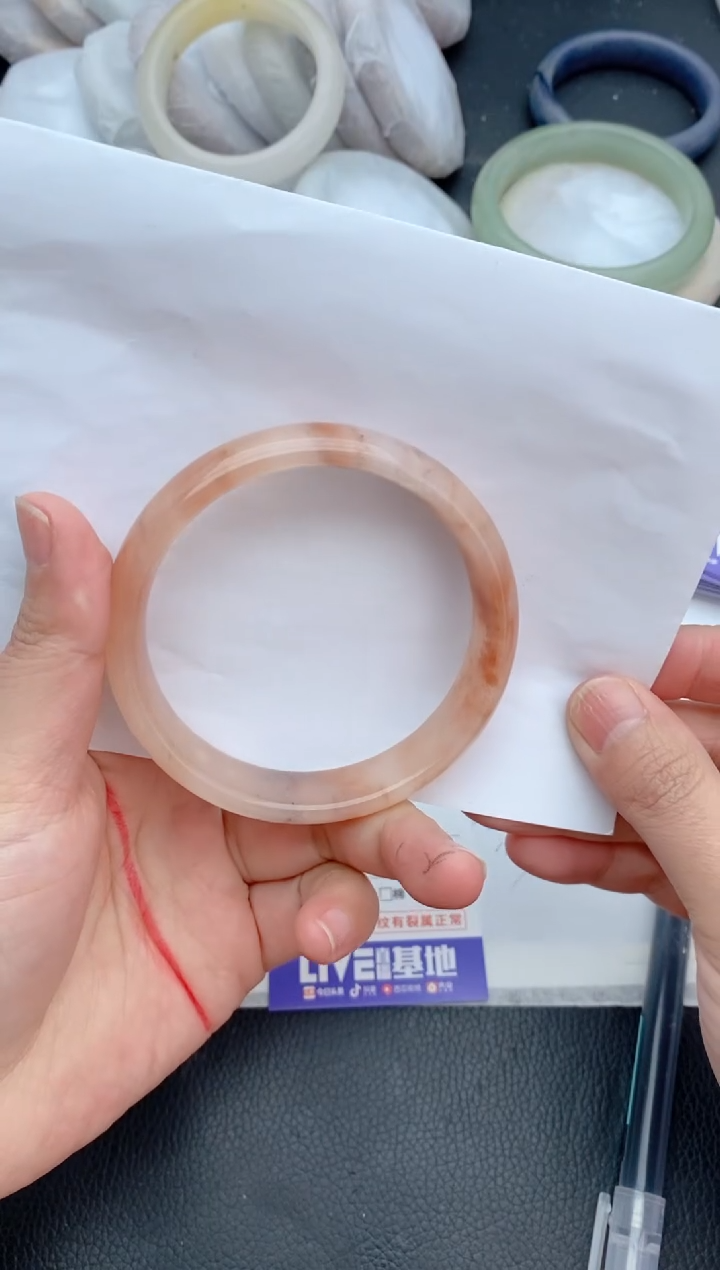 【闪购商品】石英质玉未镶嵌手镯215+61.5