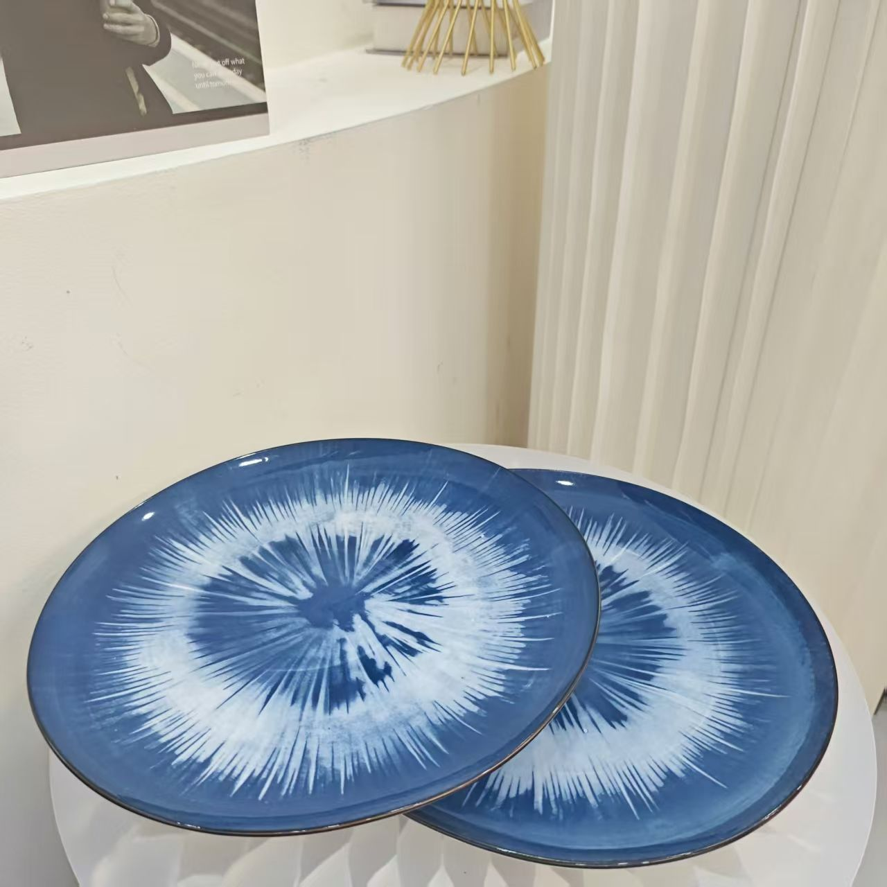 陶瓷西餐盘渐变色牛排盘家用创意菜盘水果盘早餐盘（随机发货）