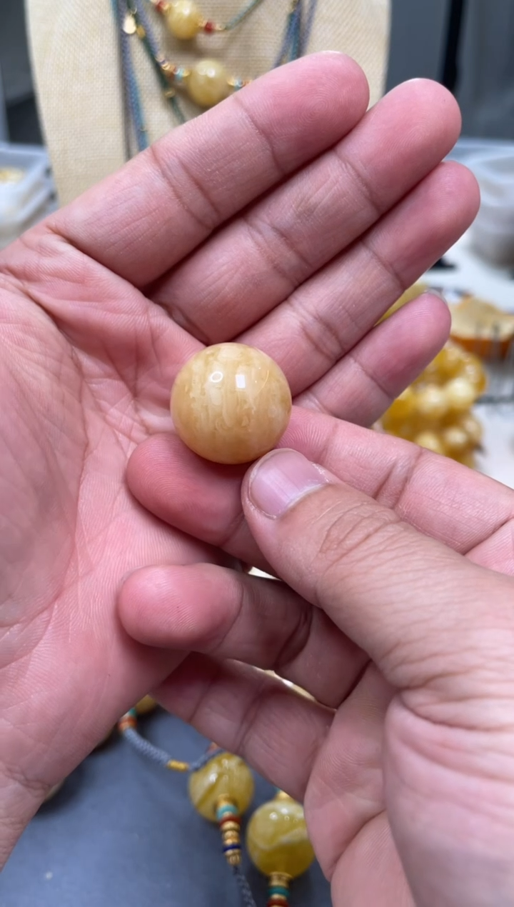 【闪购商品】琥珀颈饰未镶嵌原矿俄料蜜蜡圆珠22mm