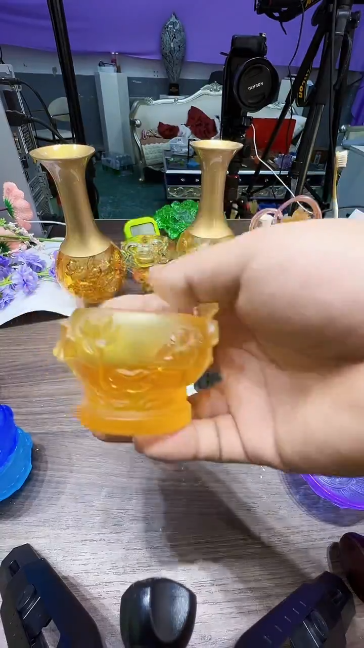 手工艺品琉璃大***咯古法琉璃荷花烛台摆件