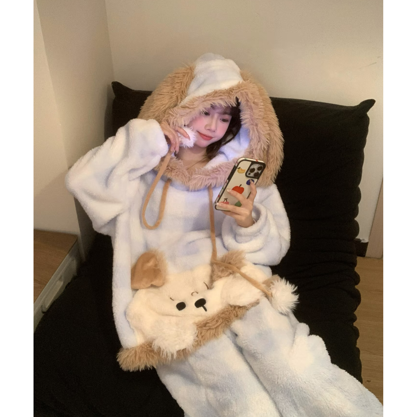 甜美可爱卡通毛绒小狗连帽珊瑚绒爆款睡衣女冬新款保暖家居服套装