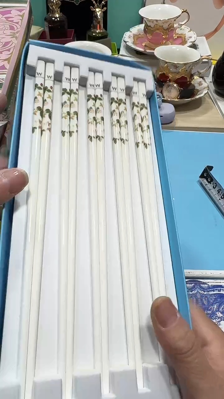 瓷片11111111111@@1