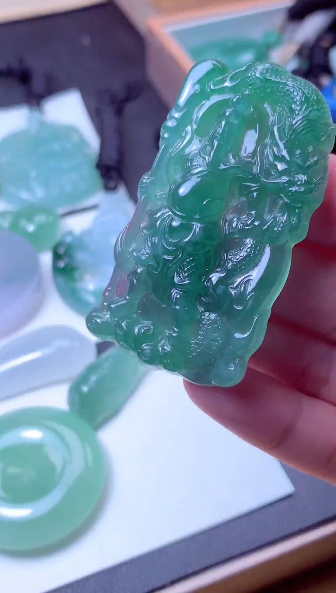 颈饰未镶嵌翡翠天然A货翡翠