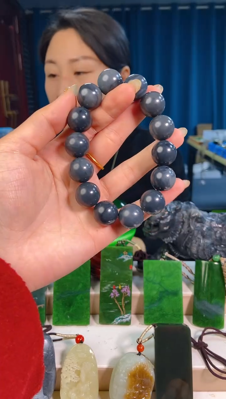 【闪购商品】和田玉未镶嵌挂件1