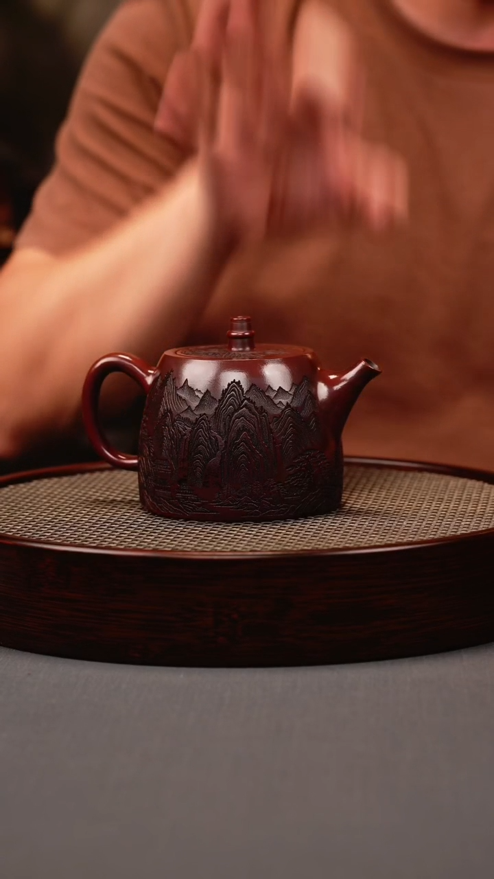 茶壶紫砂古红泥 汉铎 刻绘