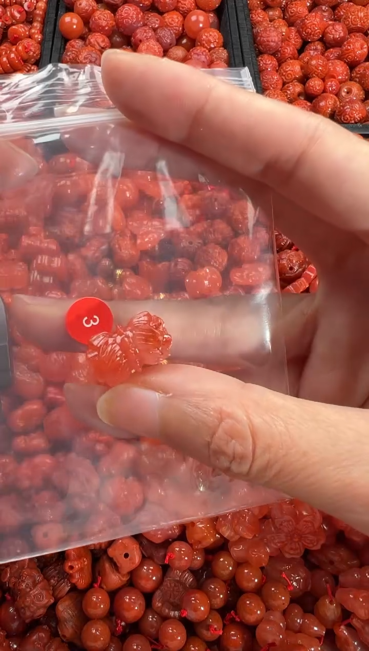 【闪购商品】南红玛瑙颈饰未镶嵌1