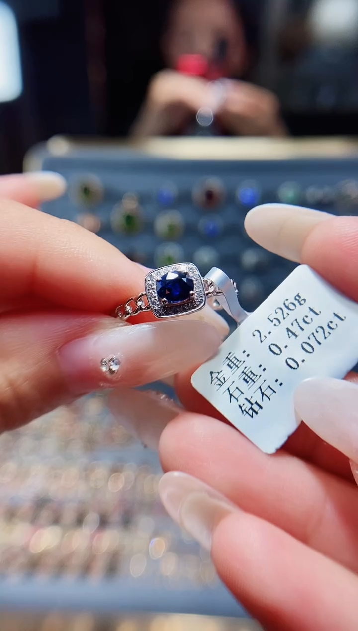 【闪购商品】蓝宝石戒指铂Pt950镶嵌0.47.