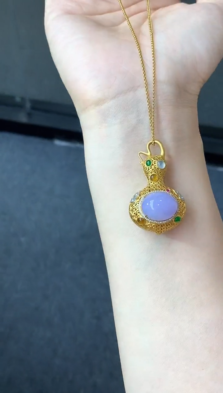 颈饰18K金镶嵌翡翠575-中国好珍宝