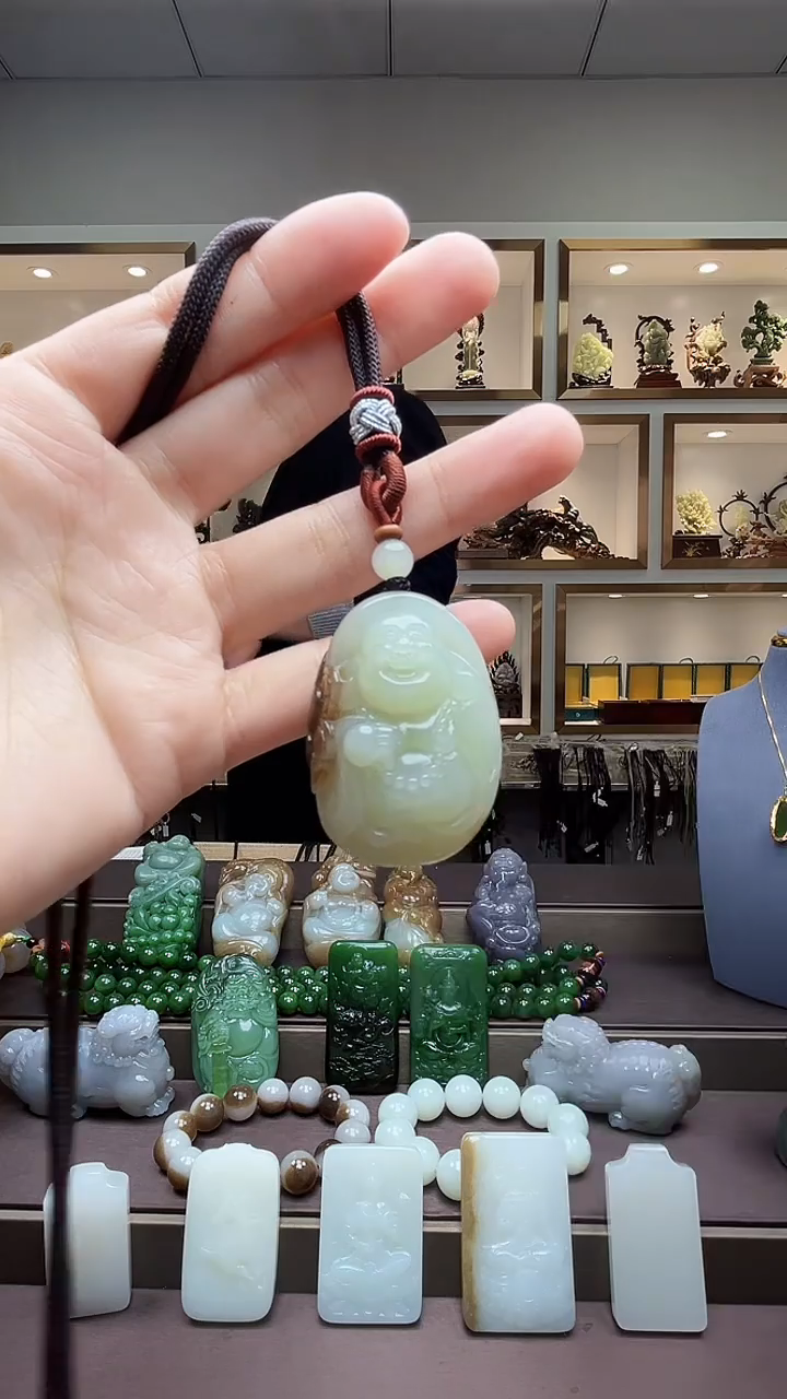 【闪购商品】和田玉颈饰未镶嵌苏