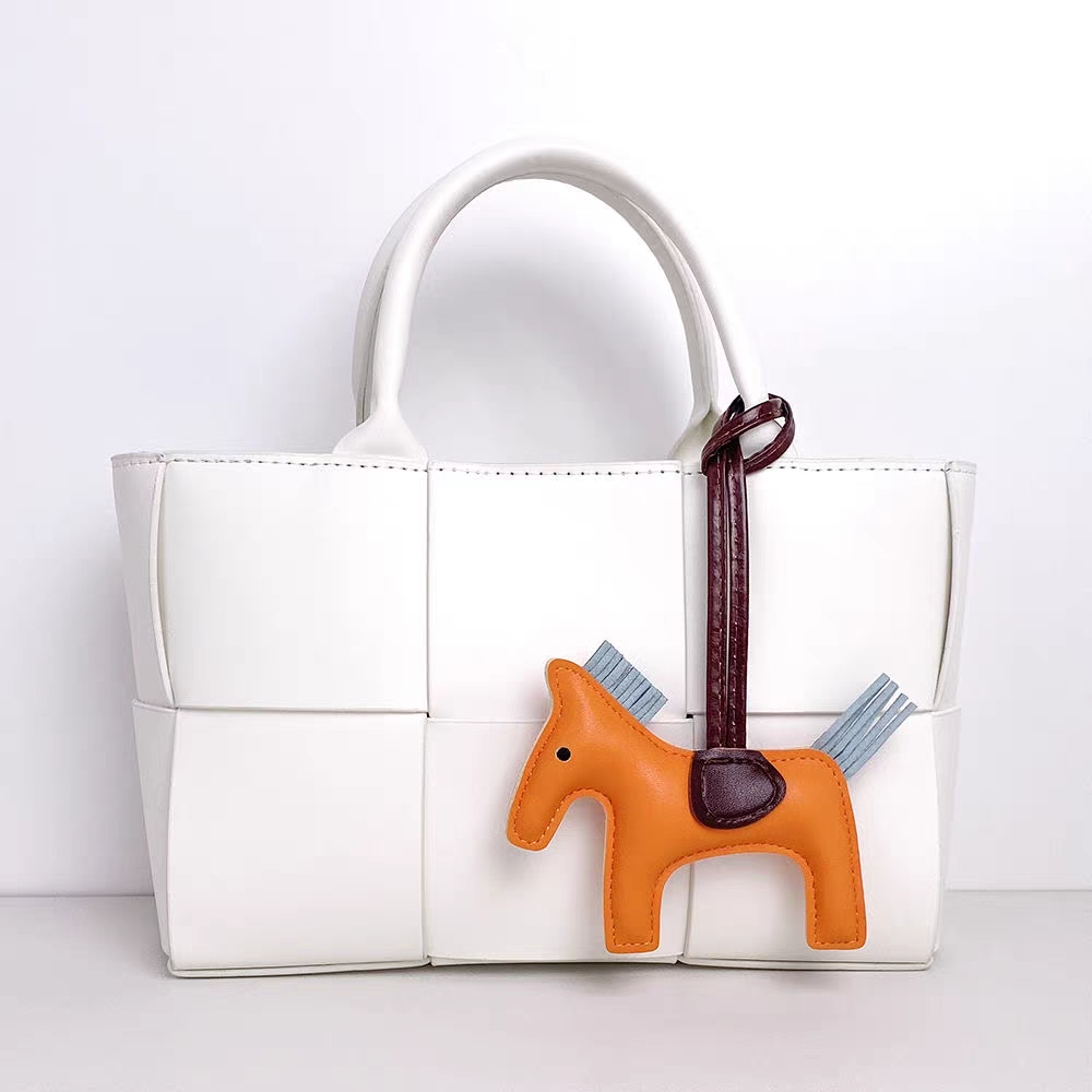 广州时尚高端拉链单肩包枕头包腋下内胆包软面拼色轻奢风见外包装