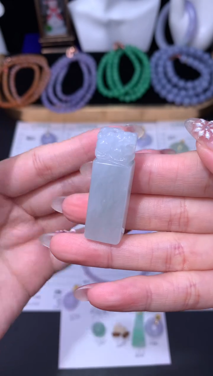 未镶嵌定制翡翠48小时鉴赏期 退货不扣服务费