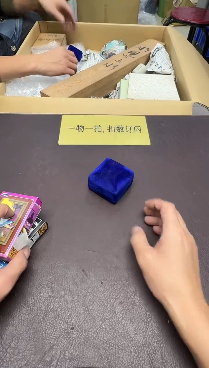 手工艺品琉璃光*哥164