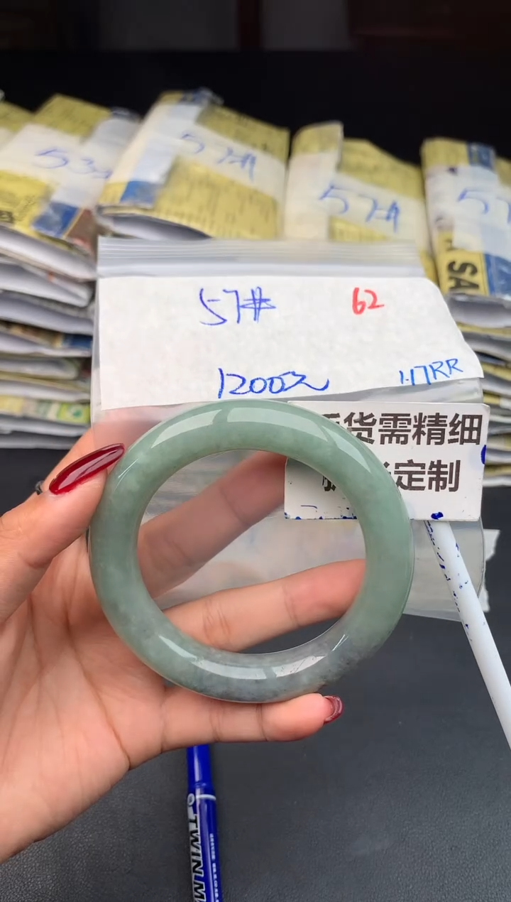 【闪购商品】定制翡翠未镶嵌62毛货需精细抛光多样性1件1200元