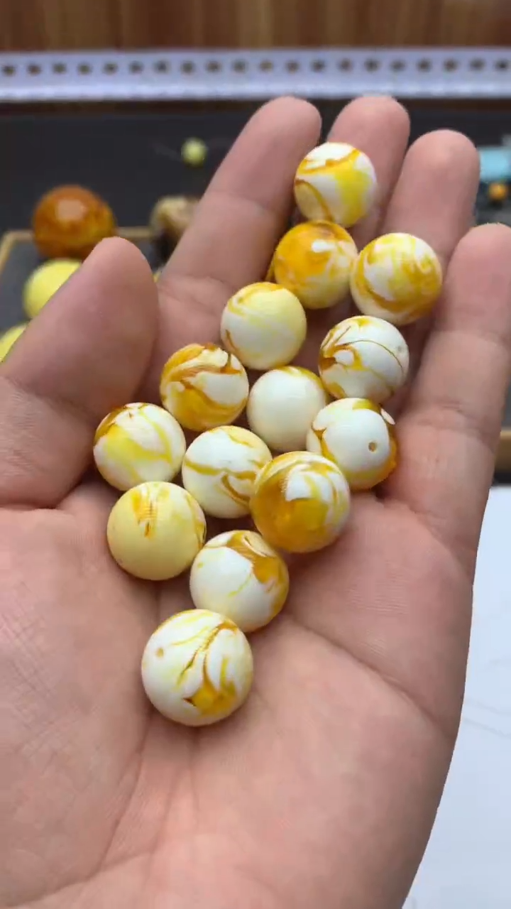 D124.金瓷白14毫米圆珠