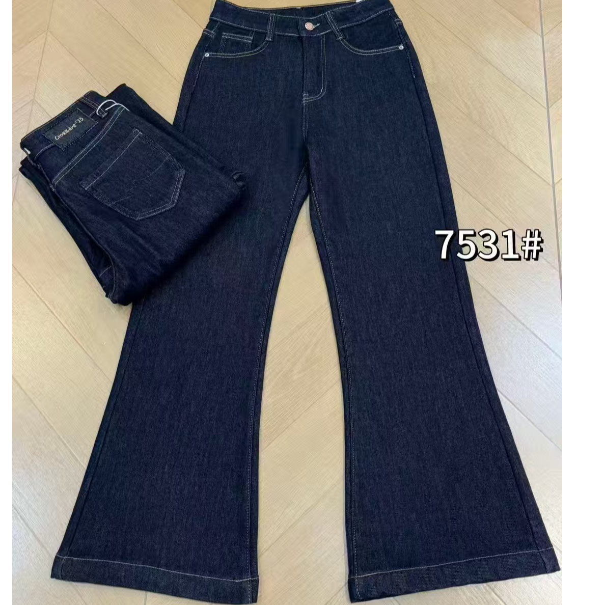 2025冬季新款加绒高腰微喇牛仔裤