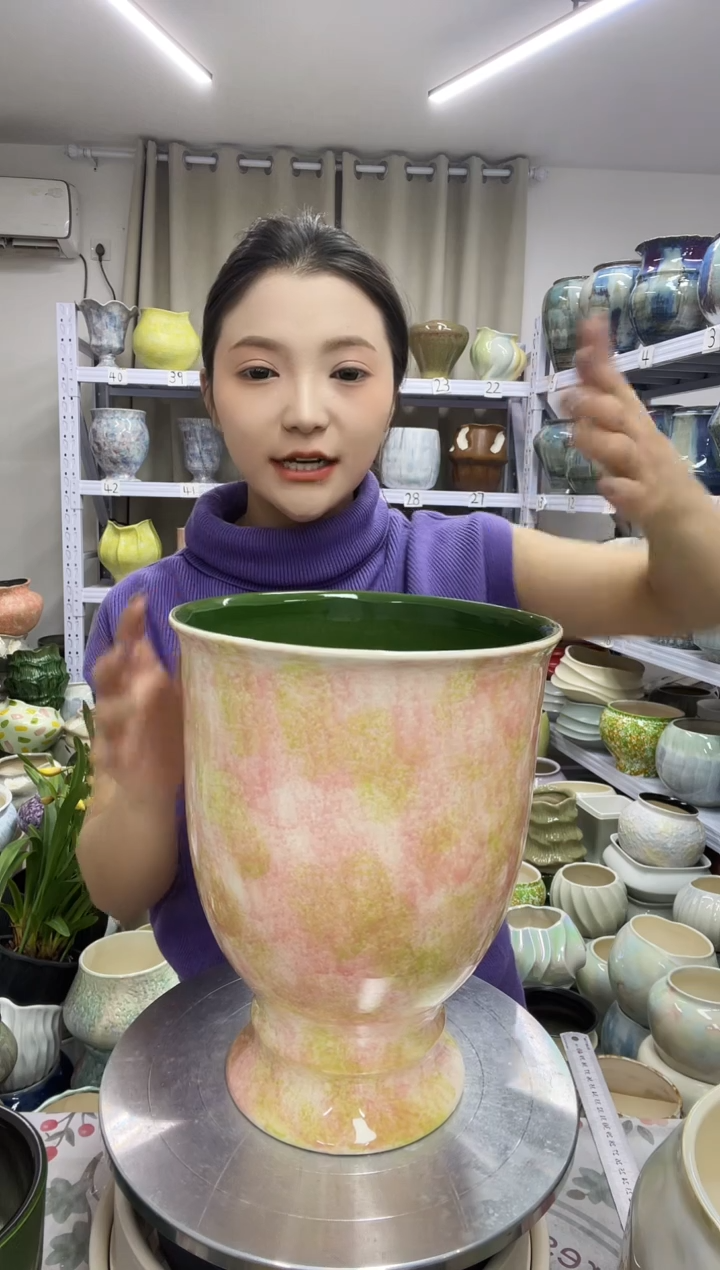 【12.4号】  花盆  高 ： 29   口：21