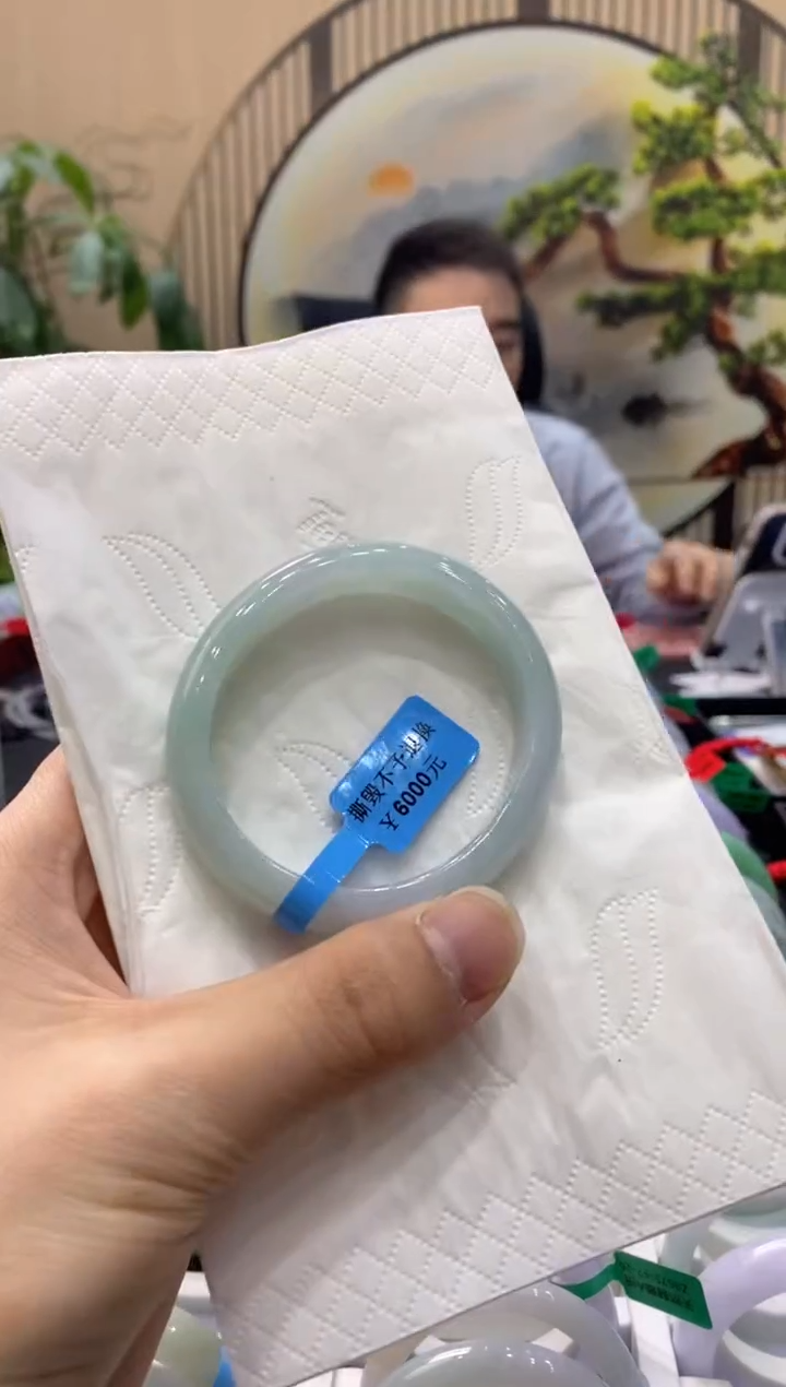 【闪购商品】翡翠手镯未镶嵌000013929