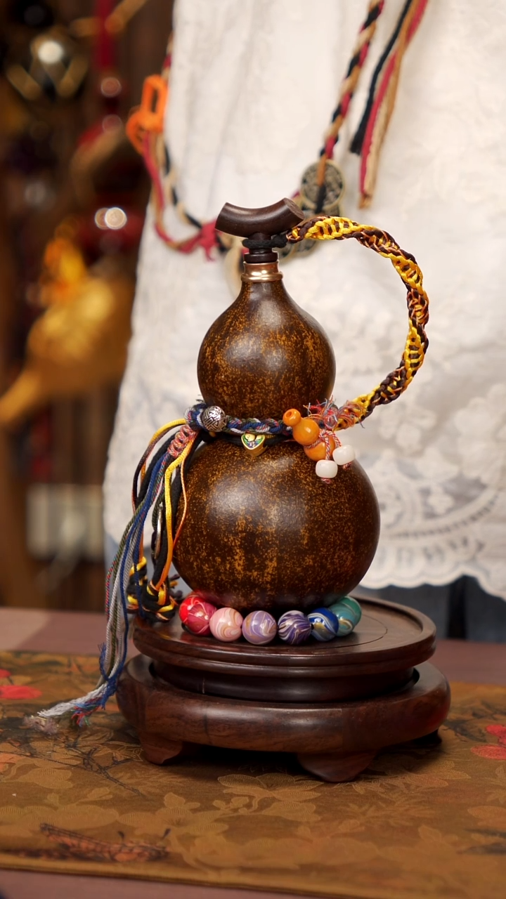 131易林大漆酒葫芦-----148