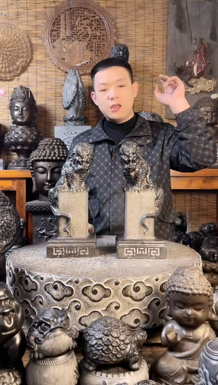 【闪购商品】33吸水兽立柱一对天然青石雕刻