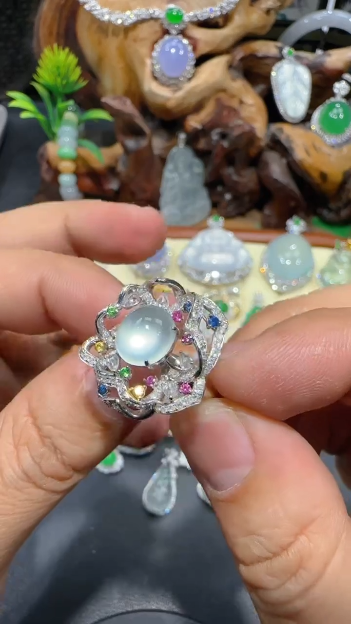 【闪购商品】翡翠戒指18K金镶嵌戒指