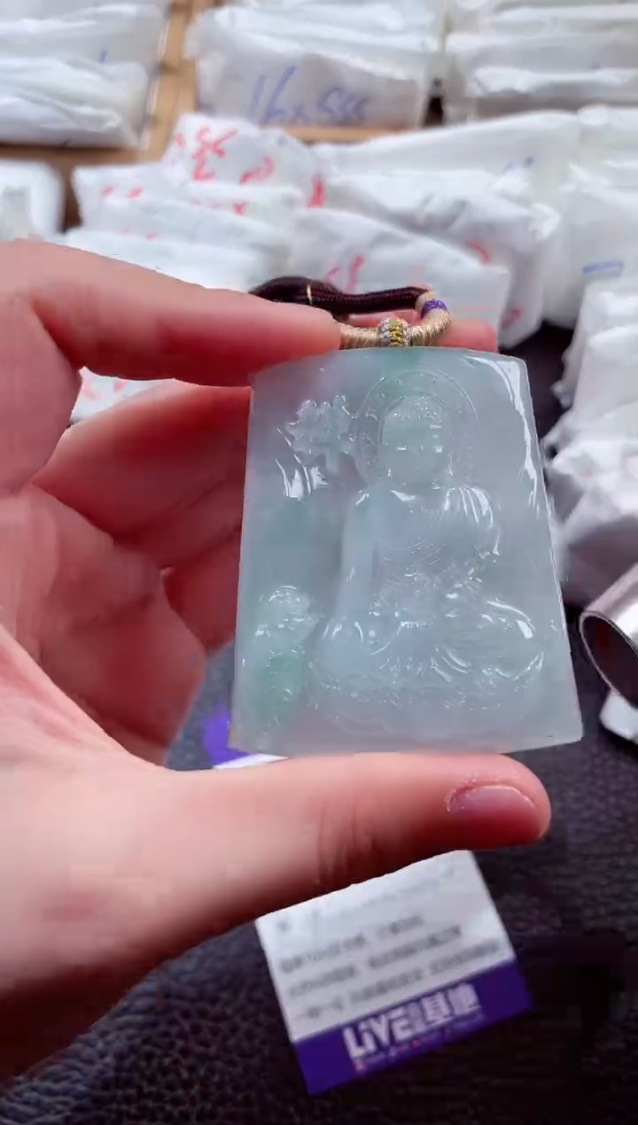 翡翠未镶嵌颈饰00000894阿弥
