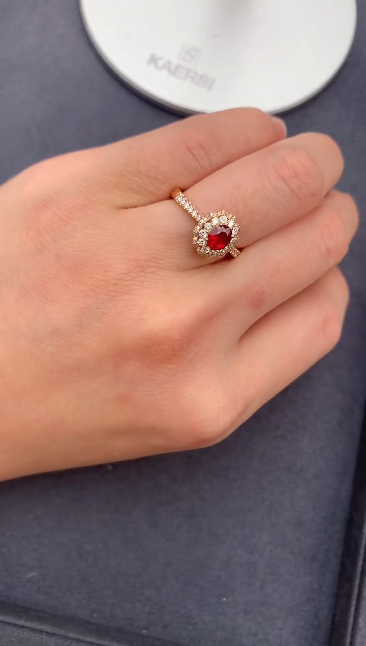 【闪购商品】红宝石戒指18K金镶嵌54分红宝石戒指