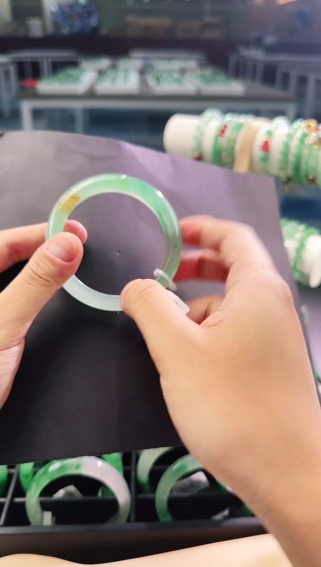 石英质玉未镶嵌手镯58