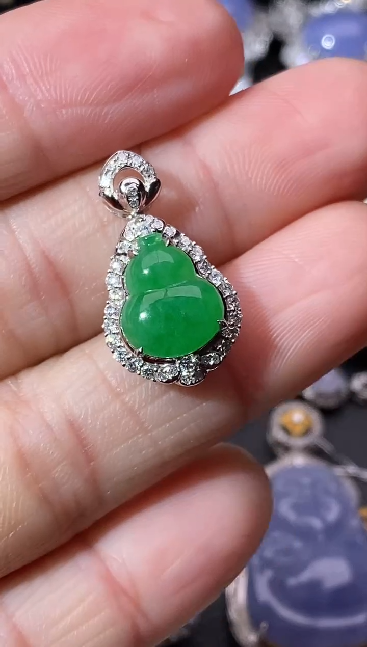 【闪购商品】翡翠吊坠(不含链)18K金镶嵌吊坠