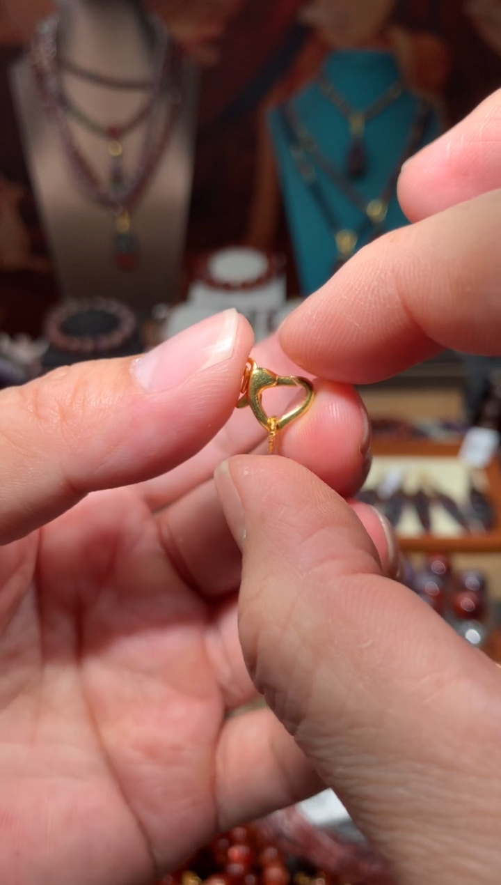 未镶嵌珠宝半成品水晶l****~爱心扣头，