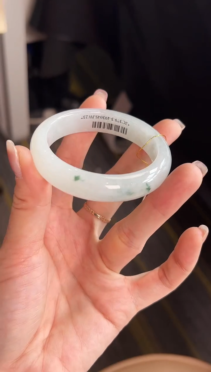 【闪购商品】翡翠手镯未镶嵌手镯54圈口