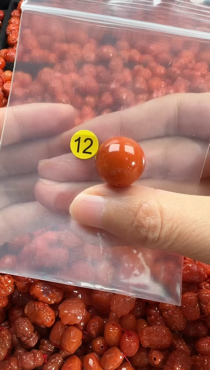 颈饰未镶嵌南红玛瑙1