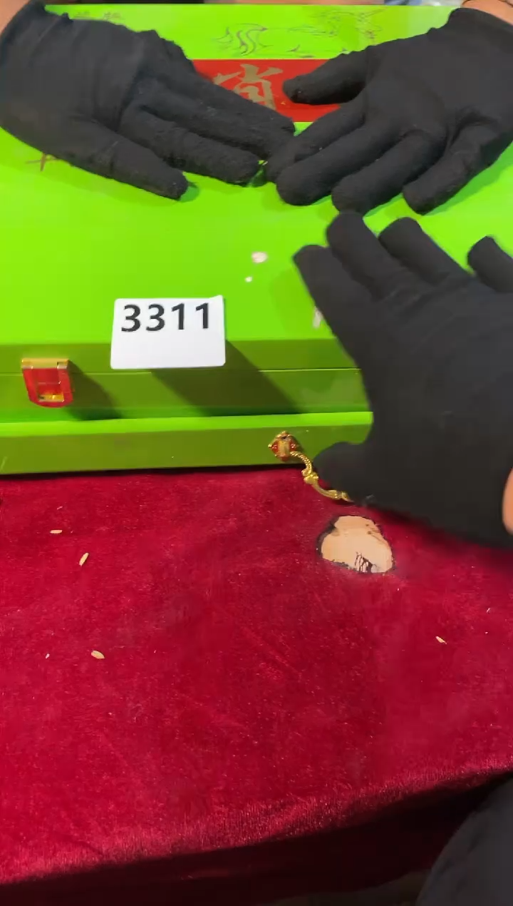 滴血莲花菩提手串菩提手串编号311