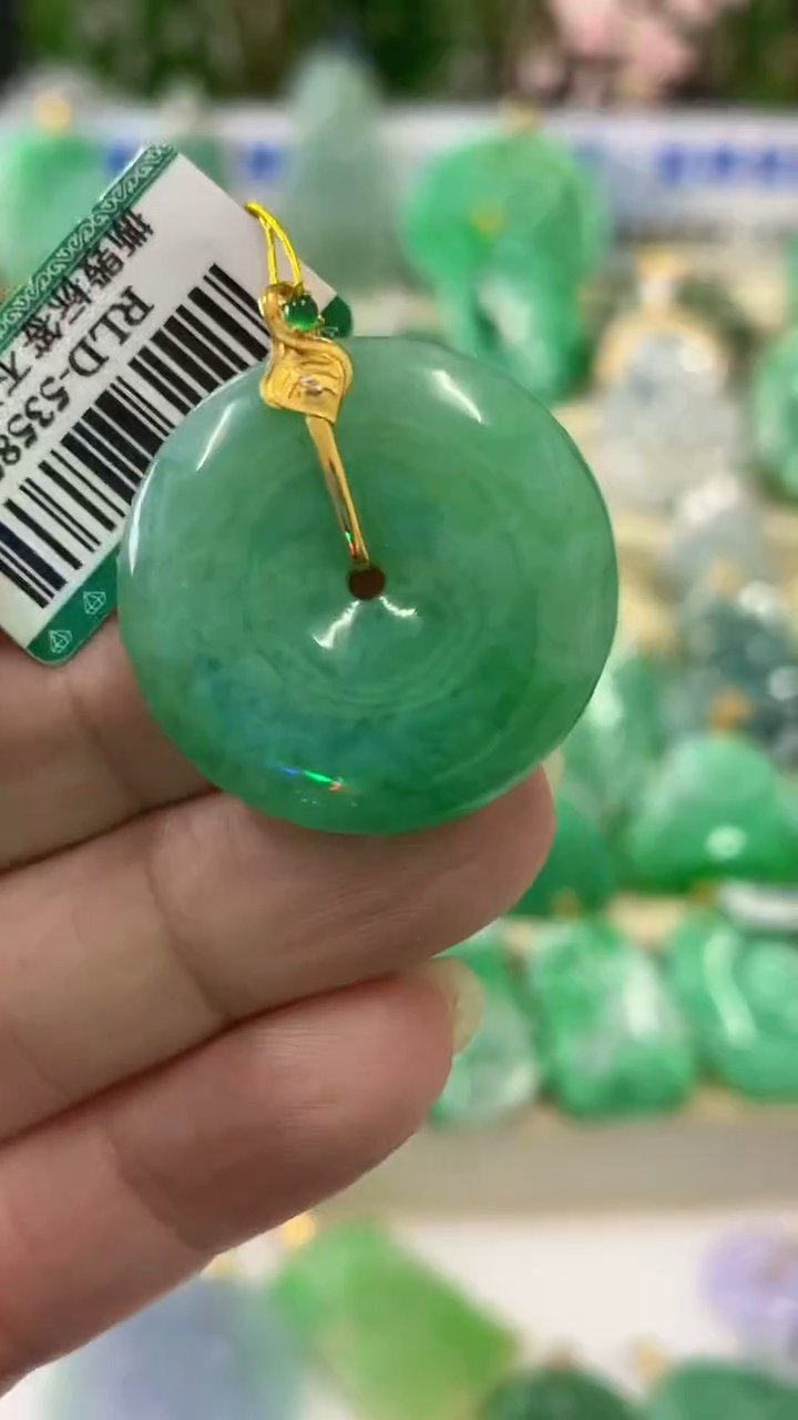 【闪购商品】翡翠颈饰18K金镶嵌挂件