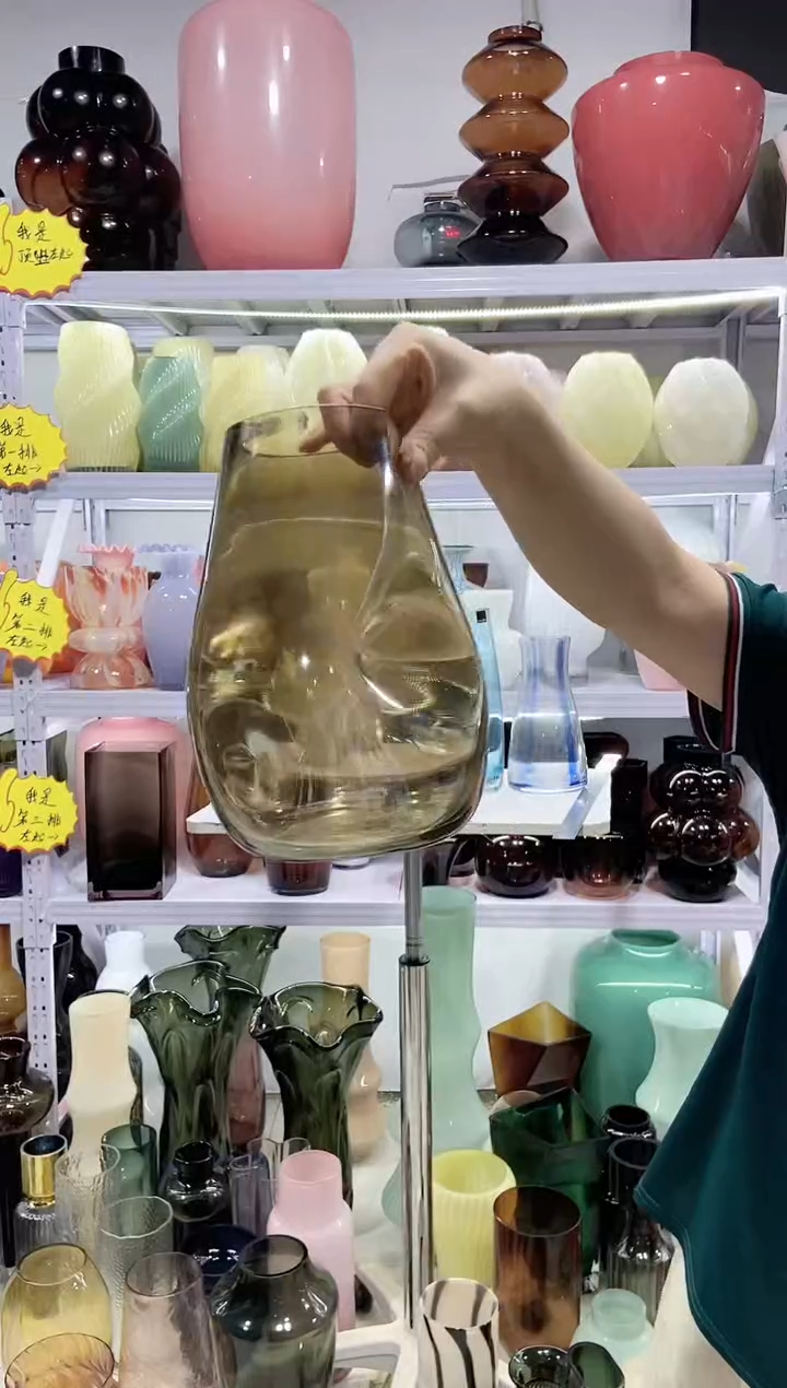 香槟色扎坑花瓶........