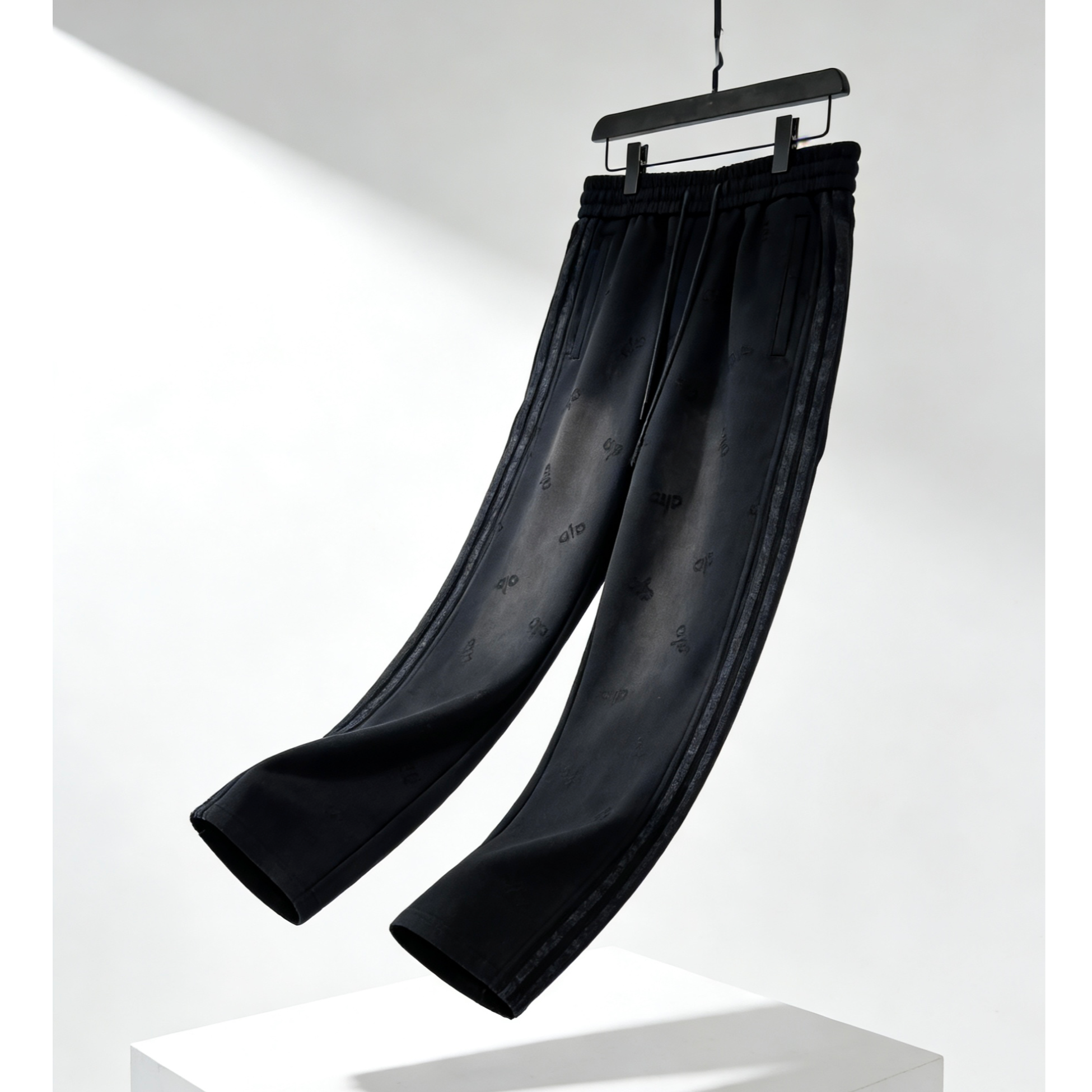 直筒宽松休闲男裤新款时尚百搭字母印花长裤