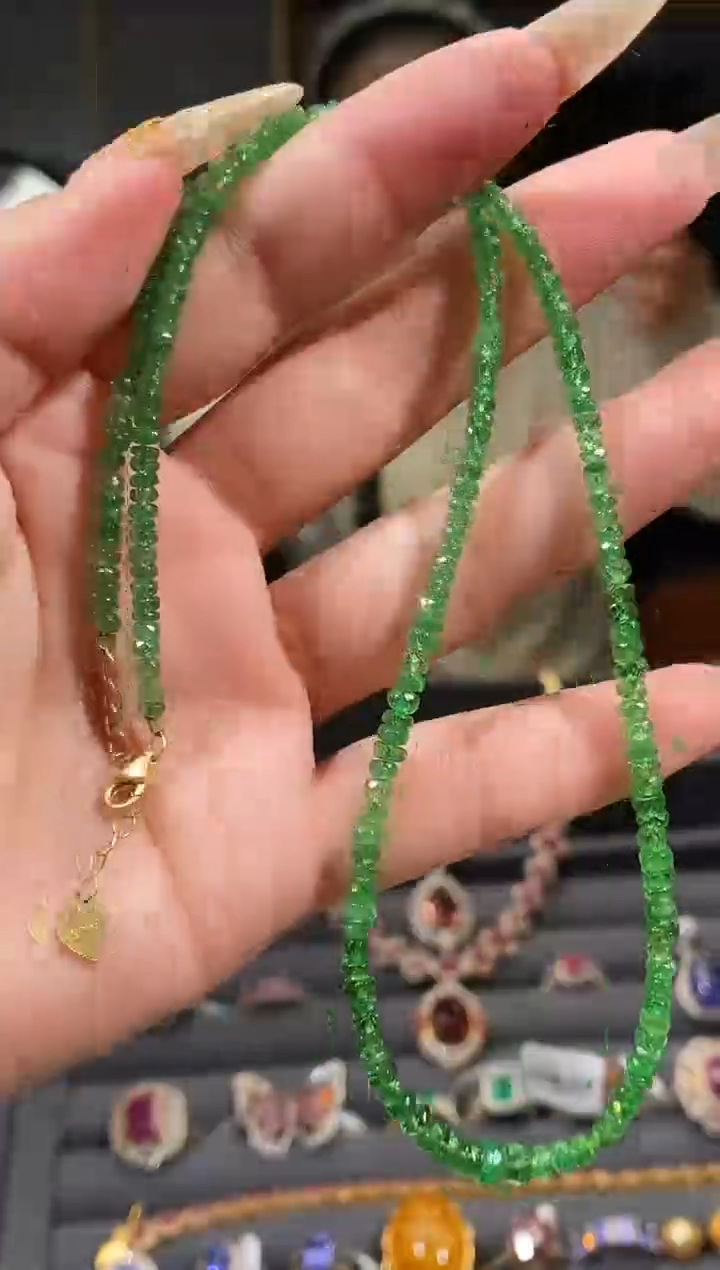 项链未镶嵌石榴石（沙弗莱）天然沙弗莱项链