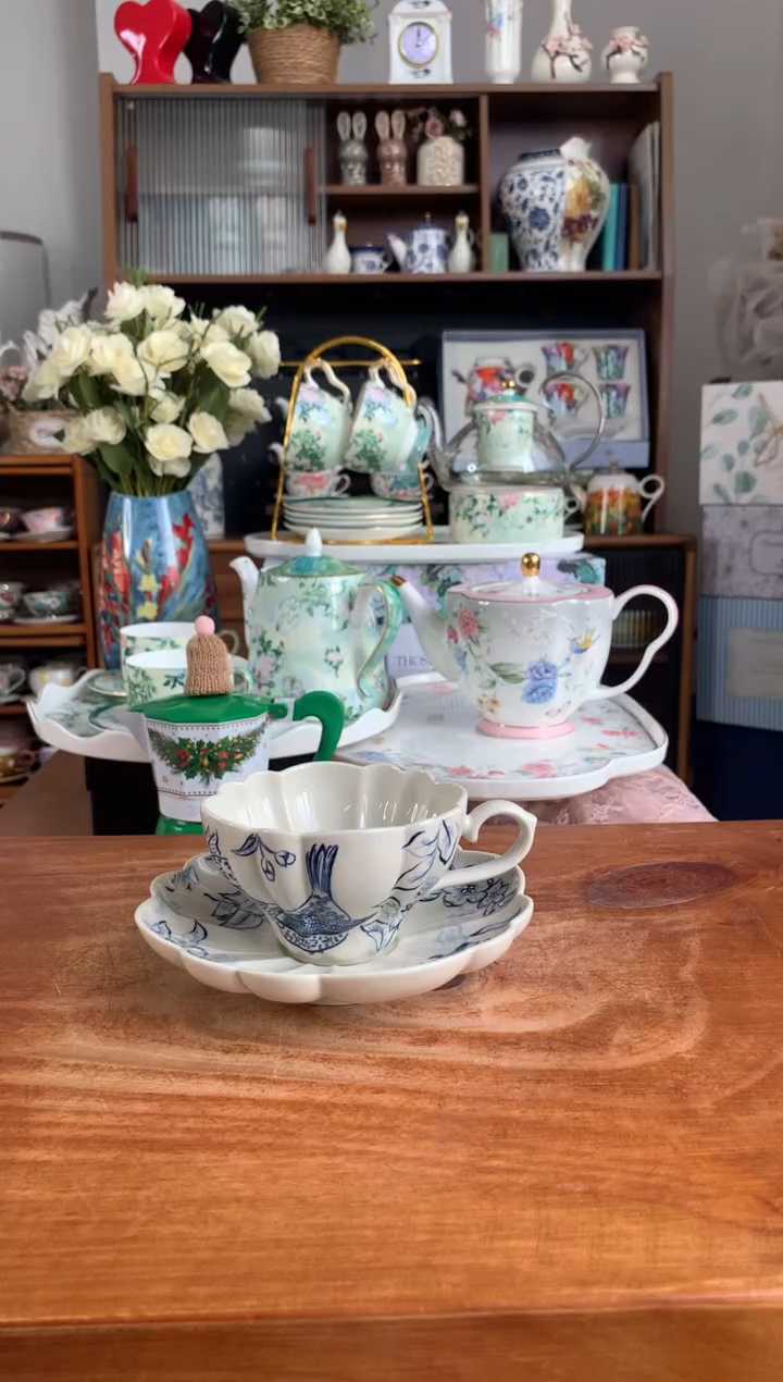 陶瓷复古青鸟杯碟