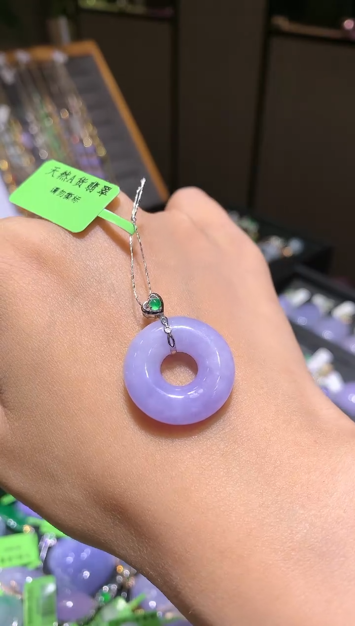 【闪购商品】翡翠吊坠(不含链)18K金镶嵌甜甜圈