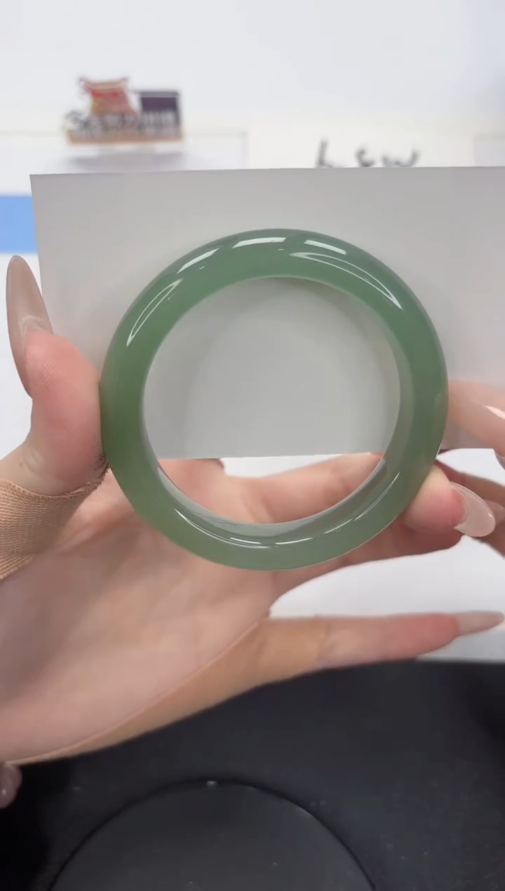 【闪购商品】石英质玉手镯未镶嵌A198-55.1