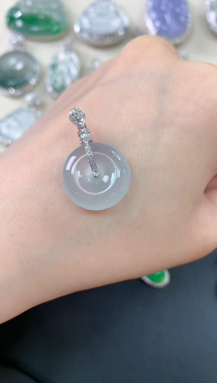 【闪购商品】翡翠吊坠(不含链)18K金镶嵌A627|4800